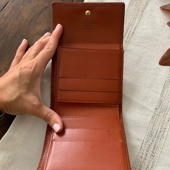 Authentic LV wallet - Picture 7 of 16